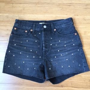 Levi’s Wedgie Fit Cut Off Shorts
